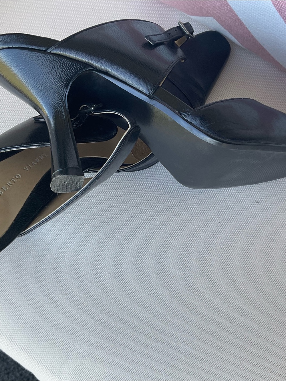 Roberto Vianni Black Leather Slingback Pointed Heels - Picture 3 of 3